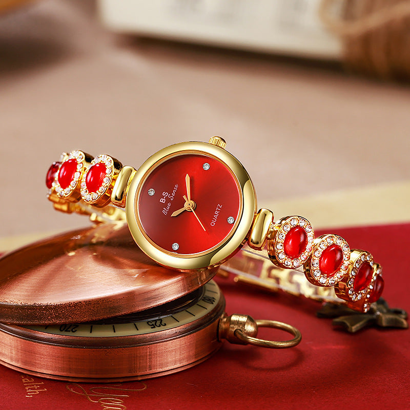 Women's Bracelet Round Dial Diamond Advanced Quartz Watch